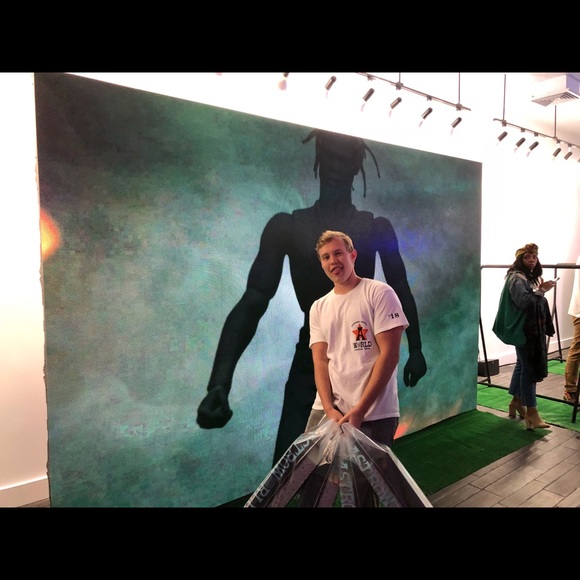 Meet your Posher, Chase - Picture 2 of 2